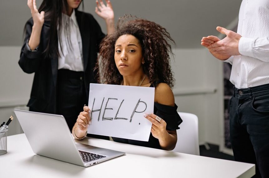 customer support helpline number check